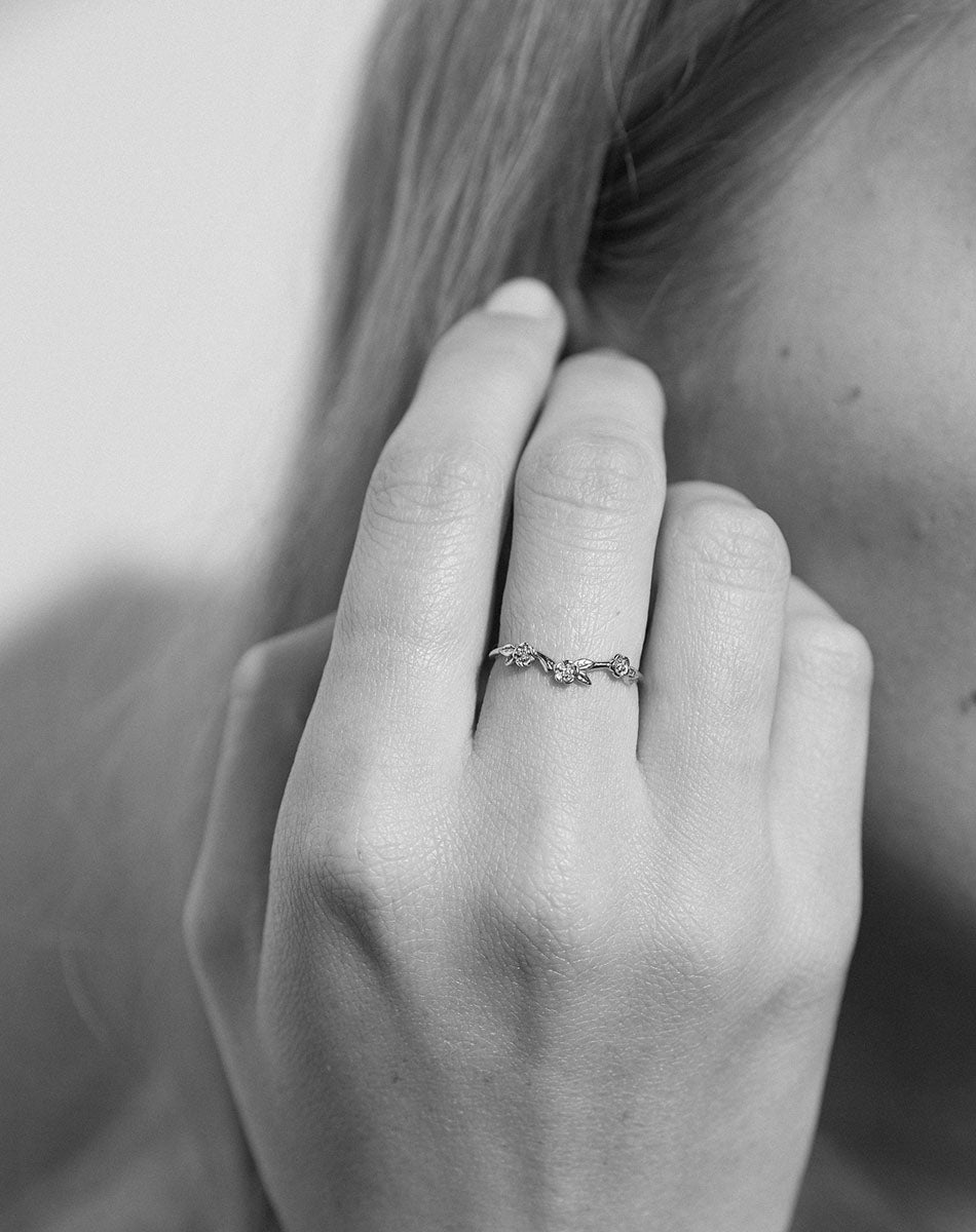Alba Band | 9ct White Gold