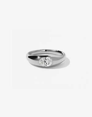 Claude Ring with Stone | Sterling Silver