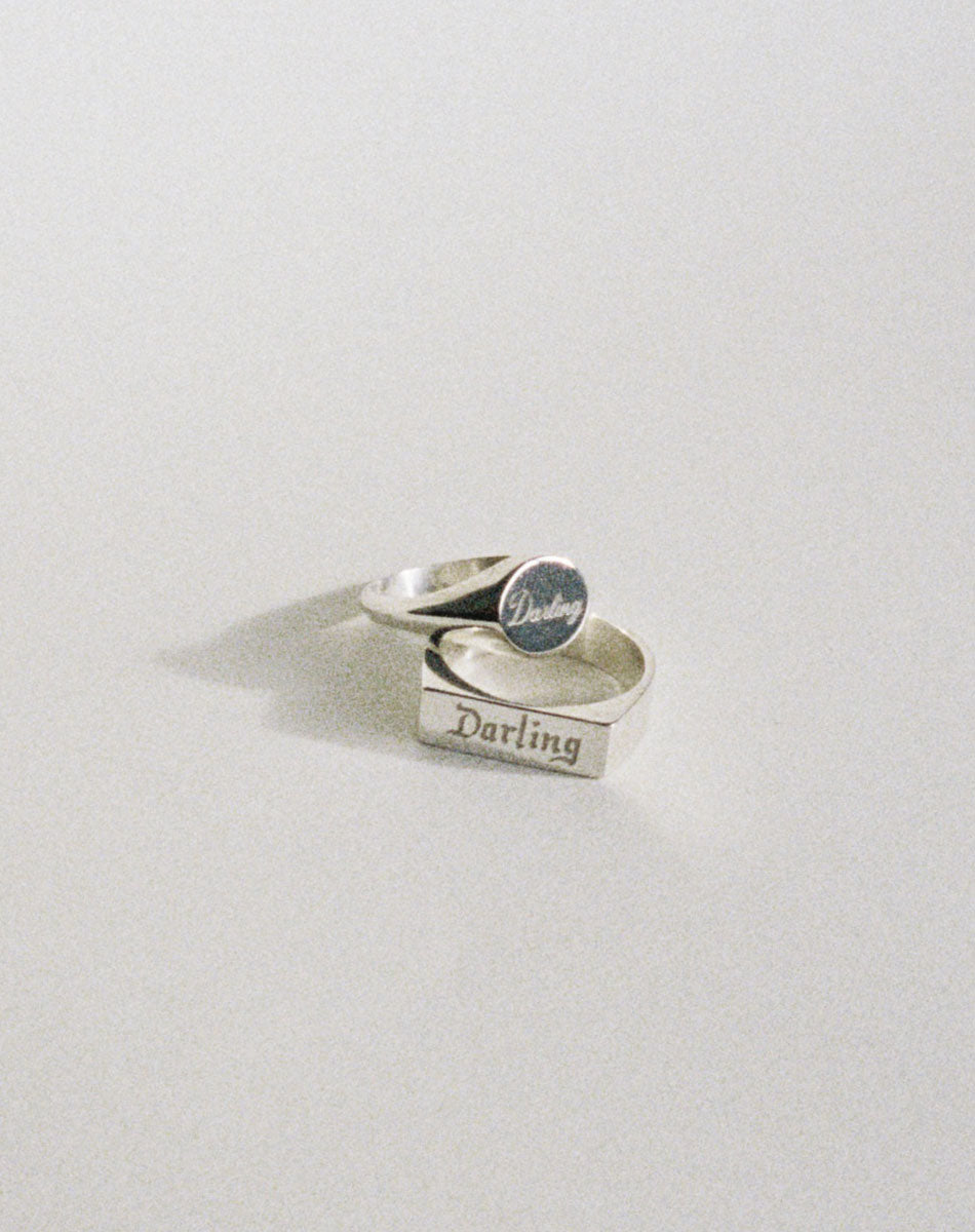 Darling Signet Gothic | Sterling Silver