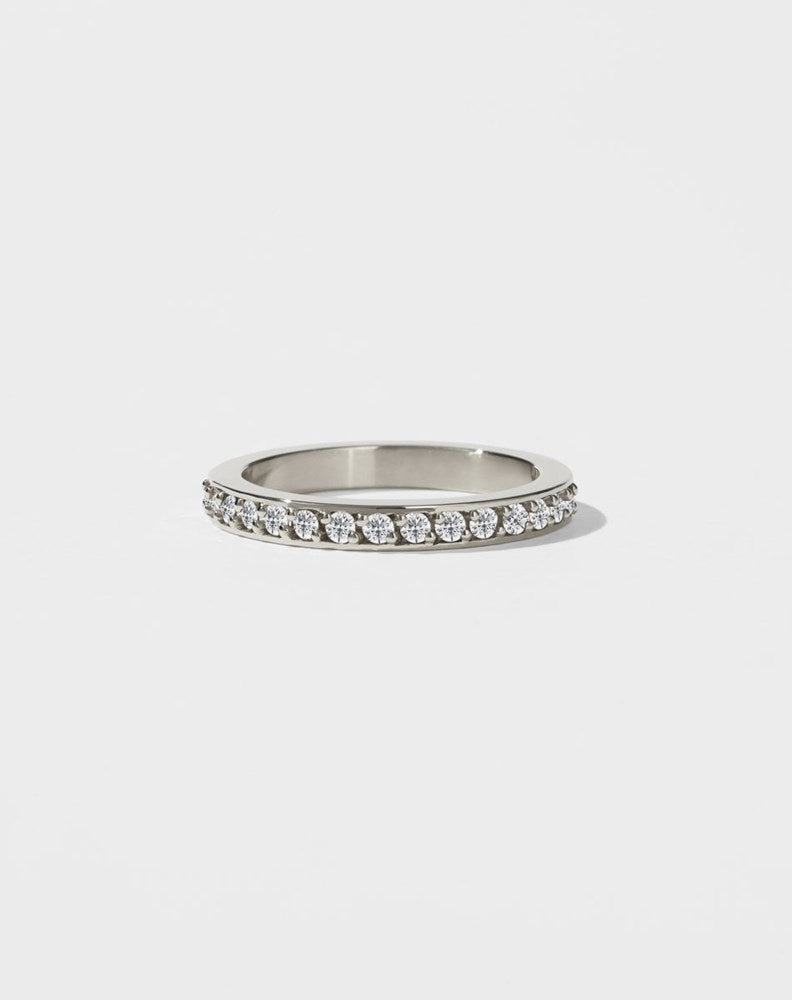 Glowing Eternity Band | 14ct White Gold