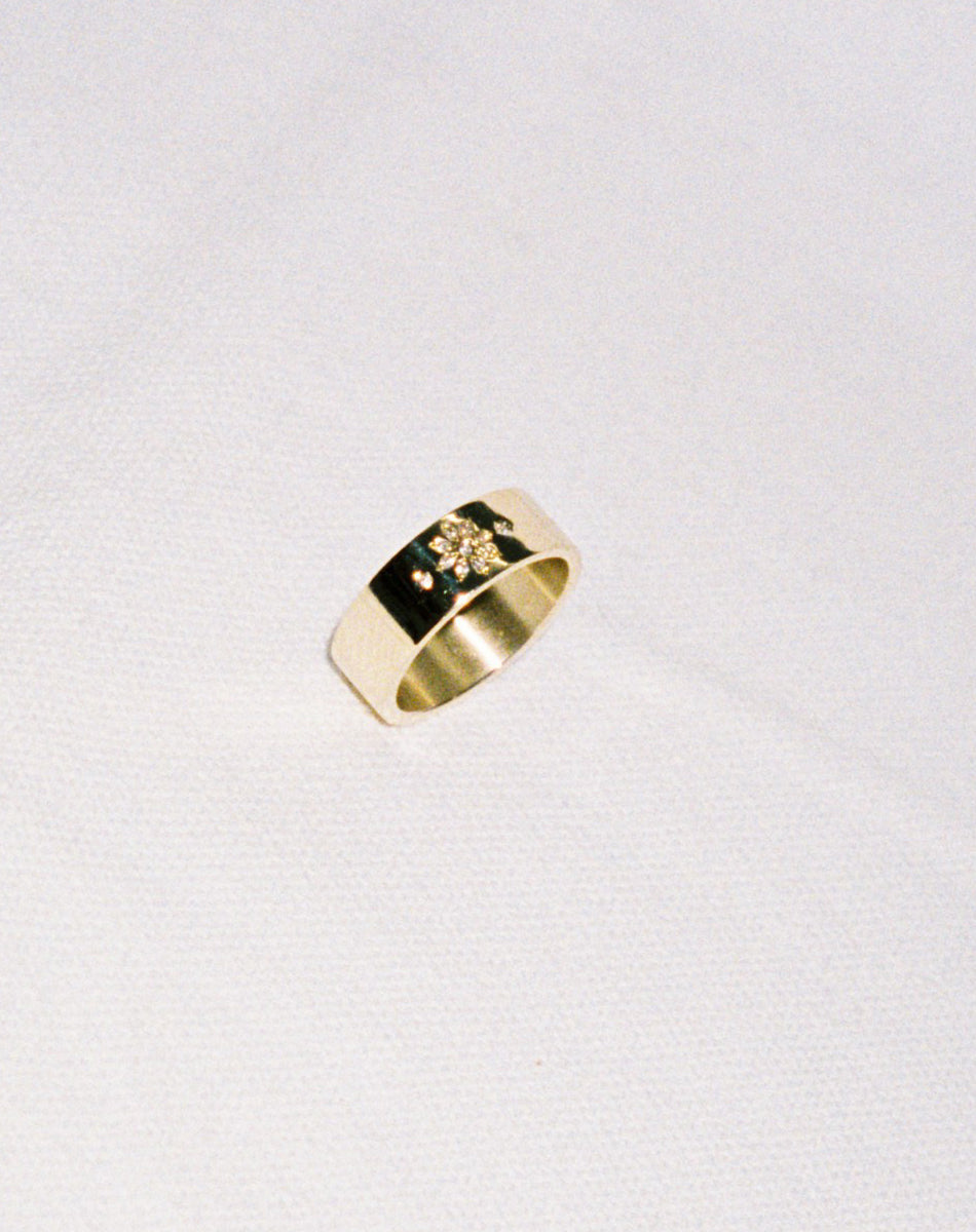 Violet Ring | 9ct Solid Gold