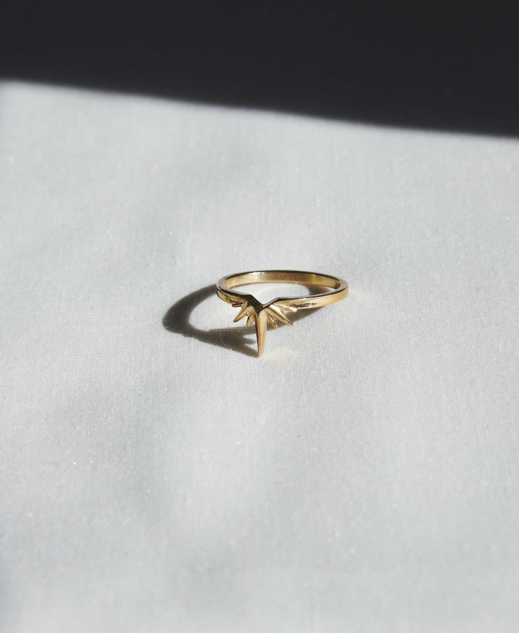 Starburst Band | 9ct Yellow Gold