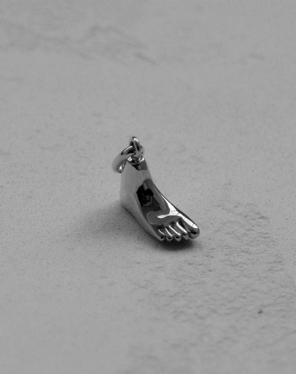 Babelogue Foot Charm | Sterling Silver