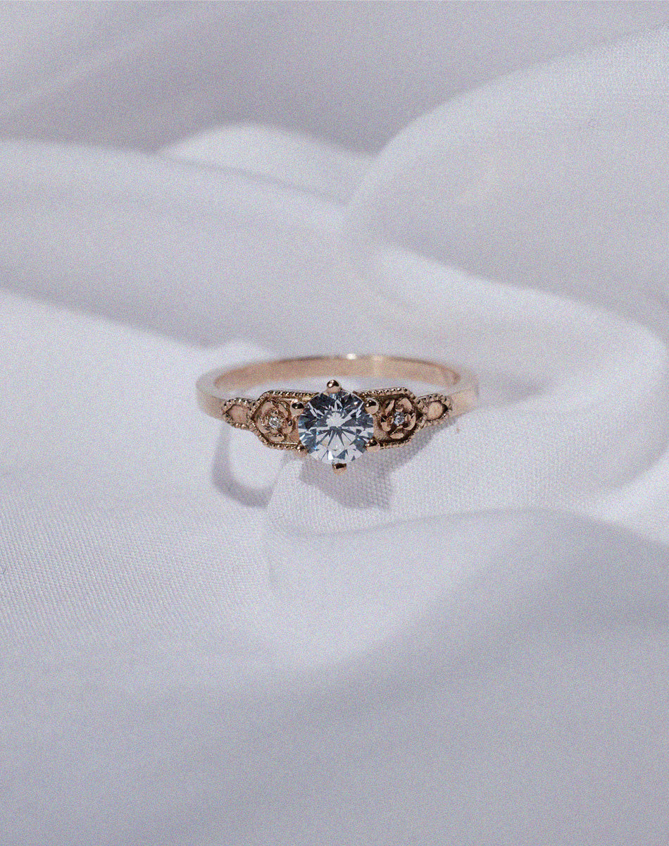 Eternal Engagement Ring 0.5ct | 9ct White Gold