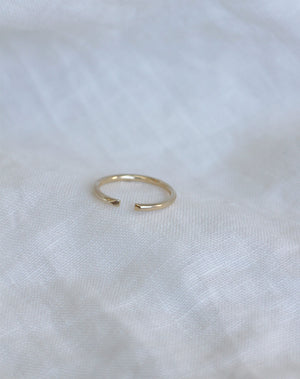 Paloma Band Plain | 9ct Yellow Gold