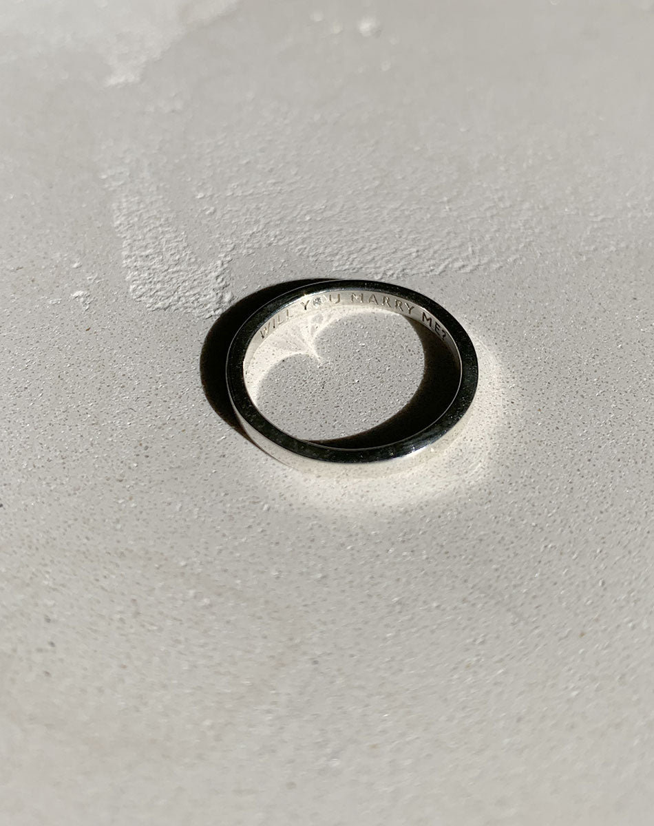 Stand In Ring with Stone | 9ct Yellow Gold